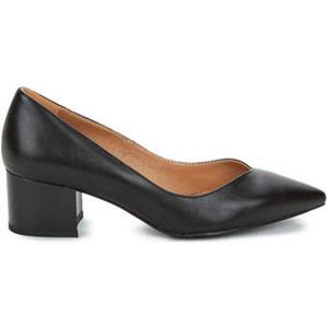 Betsy Pumps  -