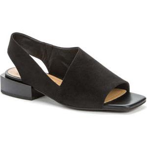 Betsy Sandalen  -