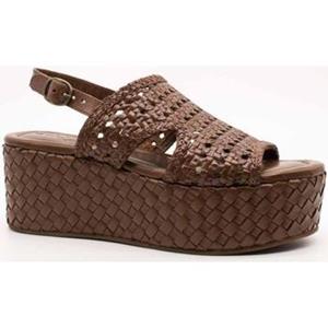 Carmela Sandalen  -