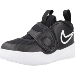 Nike Sneakers  TEAM HUSTLE D 11