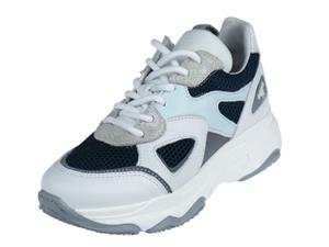 Giga Sneaker