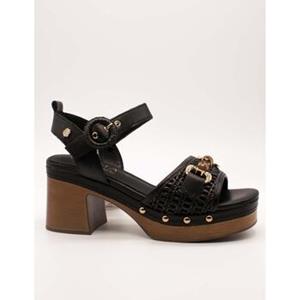 Carmela Sandalen  -