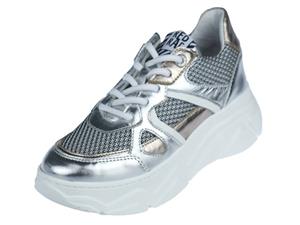 Red Rag Sneaker