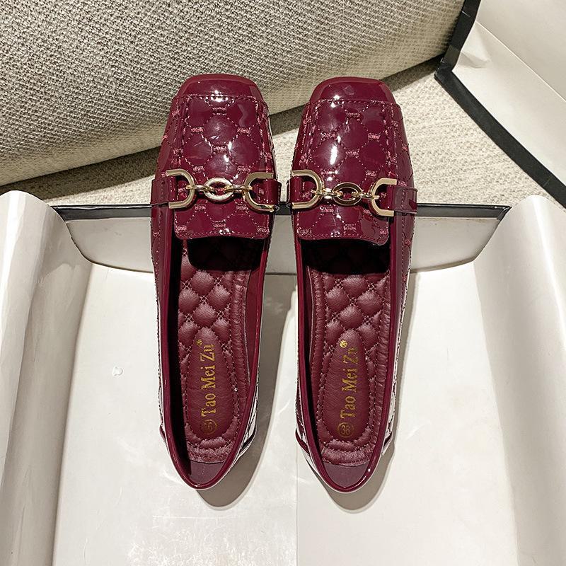 Shoes Arena Vierkante leren schoenen met platte zool, maten 33-43, met zacht leer, gepatenteerde gesp en borduurwerk 34 claret