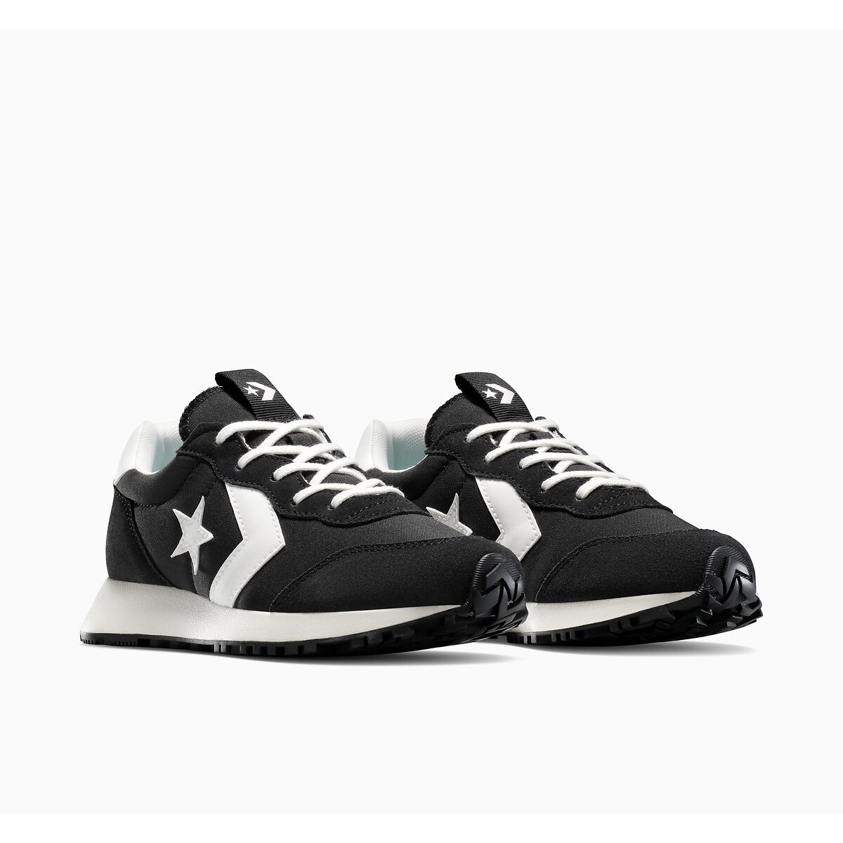 Converse Sneakers  OMEGA TRAINER