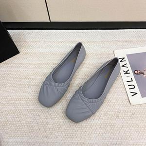 Clothing 04 Jelly Schoenen Dames Ondiepe Mond Koreaanse Casual Lage Top Enkele Schoenen Mode Lage Hak Plastic Waterdichte Sandalen 38 grijs