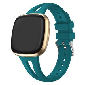 Strap-it Fitbit Versa 3 luxe siliconen bandje (groen-blauw)