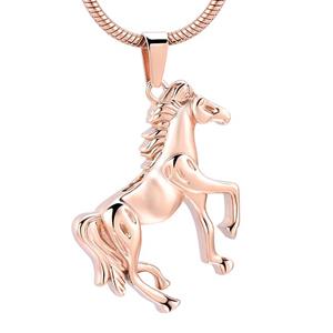 Urnwebshop RVS Assieraad Paardje Rozegoud, inclusief Slangencollier