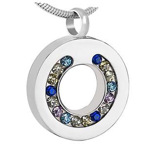 Urnwebshop Assieraad Cirkel met Regenboog Zirkonia, inclusief Collier