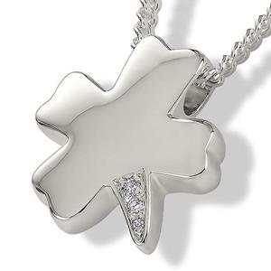 Urnwebshop Zilveren Ashanger Klavertje Vier met 3 Zirkonia inclusief Collier