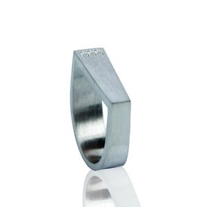 Gedenk Idee Memorialshop Ring in zilver in drie maten met gesloten askamer + zirkonia