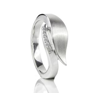 Gedenk Idee Memorialshop Ring met design in zilver met open askamer + zirkonia