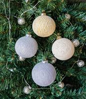 kerstballen zilver en goud - Shades of Christmas