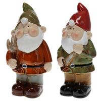 Set van 2x stuks tuinkabouters groen met zaag en rood met hark 27 cm decoratie beeld -