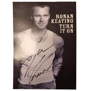 Fiftiesstore Ronan Keating - Turn It On Foto Met Handtekening - Origineel Met Certificaat