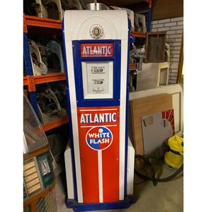Fiftiesstore Wayne 60 Atlantic White Flash BenzinepompOudere Restauratie