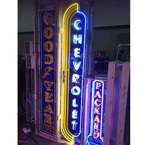 Fiftiesstore Chevrolet Dealer Neon Bord XL - 235 x 41 cm