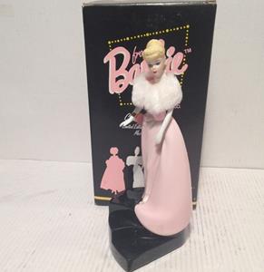 Barbie Porseleinen Beeldje En Muziekdoosje Enchanted Evening 27 cm
