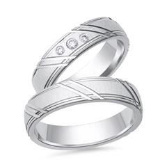 Unique Trouwringen 8 Karaat Witgoud 3 Diamanten