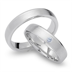 Unique Trouwringen 14 Karaat Witgoud Met Diamant