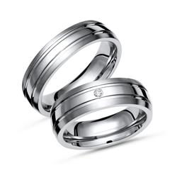 Unique Titanium Trouwringen Diamant Graveren