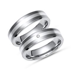 Unique Titanium Trouwringen Diamant Graveren