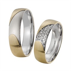 Unique Trouwringen Geel En Witgoud Met Diamanten Breedte 5,5 mm
