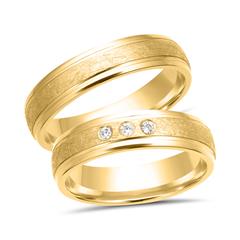 Unique Trouwringen 14 Karaat Geelgoud 3 Diamanten