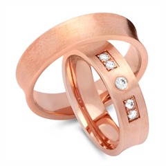 Unique Trouwringen 8 Karaat Rood Goud 5 Diamanten