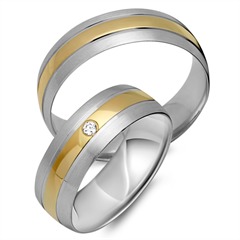 Unique Trouwringen 8 Karaat Geel Witgoud Met Diamant