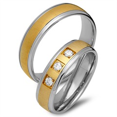 Unique Trouwringen 8 Karaat Geel-Wit Goud 3 Diamanten