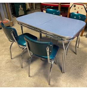 Vintage Keukentafel Fifties Met 4 Nieuwe Blauwe Stoelen