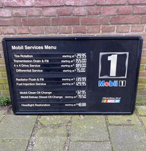 Fiftiesstore Mobil Services Prijslijst Garage Bord - Origineel - 107 x 67cm