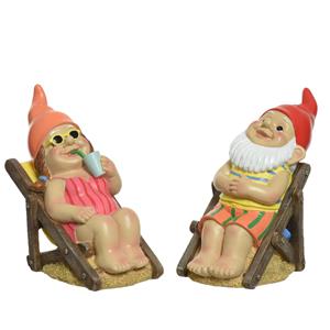 Decoris Tuinkabouter set 2x - zonnend in strandstoel - kunststeen - H21 cm -