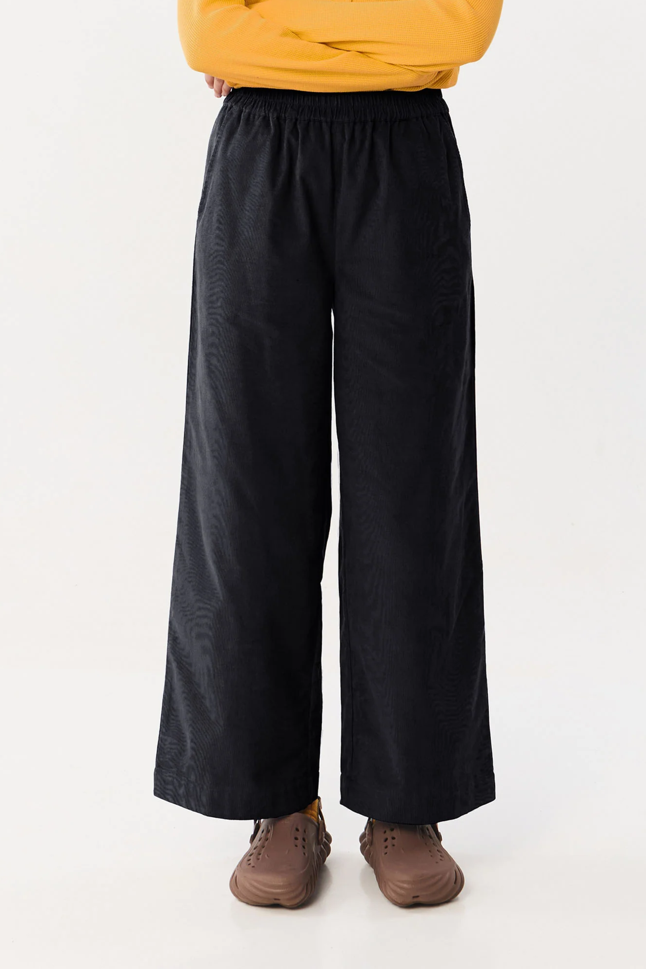 SUITE13LAB Damen vegan Hose Hovart Schwarz