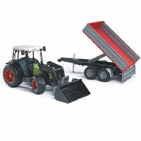 Bruder 02112 Claas Nectis 267F plus Frontlader mit Anhänger