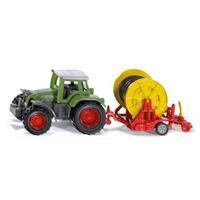 Sieper GmbH SIKU 1677 Traktor mit Bewässerungshaspel