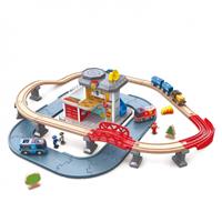 Hape Spielzeug-Eisenbahn "Notfall Hauptquartier"