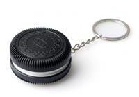 Balvi sleutelhanger pillendoos Cookie 4,8 cm ABS zwart