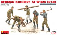 miniart Deutsche Soldaten bei der Arbeit (Rad)