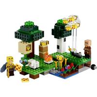 LEGO Konstruktionsspielsteine »Die Bienenfarm (21165), LEGO Minecraft™«, (238 St), Made in Europe