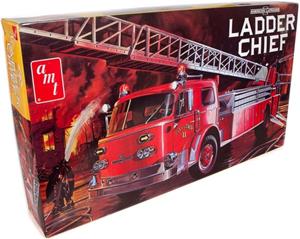 AMT 1/25 American Lafrance Ladder Chief Fire Truck