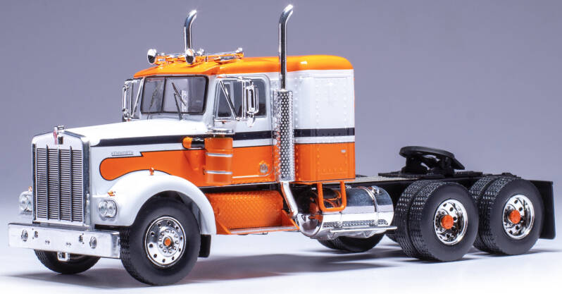 Brinic Modelcars IXO Models Kenworth W925 - 1970