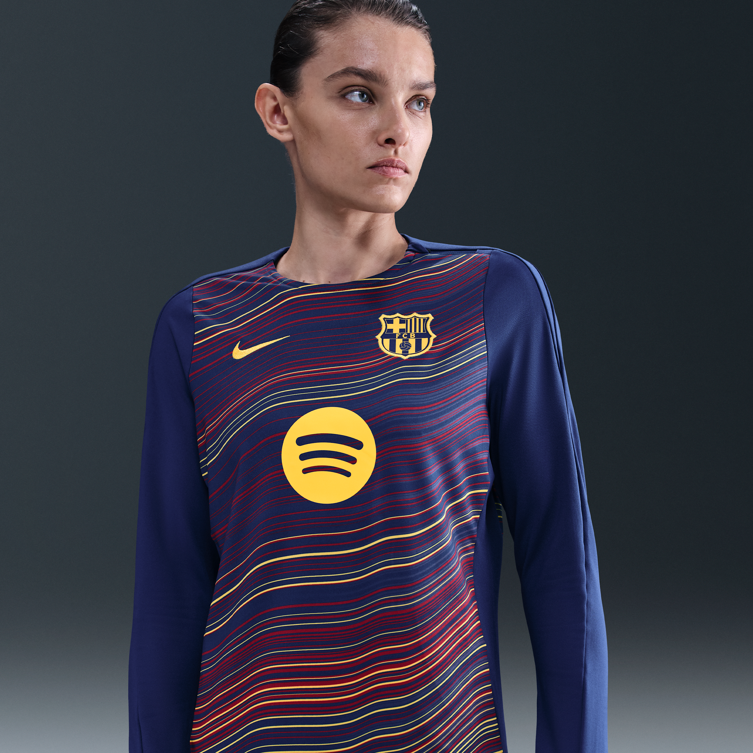 Nike FC Barcelona Strike Thuis  Dri-FIT voetbaltrainingstop met ronde hals voor dames - Blauw