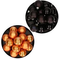 Decoris Kerstversiering kunststof kerstballen mix zwart/ cognac bruin 4 en 6 cm pakket van 80x stuks -
