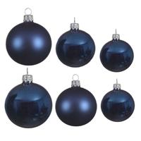 Decoris Glazen kerstballen pakket donkerblauw glans/mat 16x stuks diverse maten -
