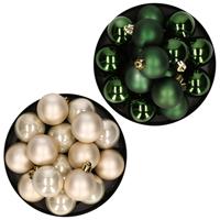Decoris Kerstversiering kunststof kerstballen mix champagne/ donkergroen 4 en 6 cm pakket van 80x stuks -