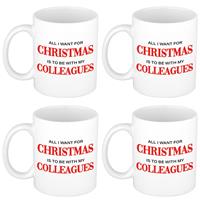 Bellatio Set van 4x stuks kerstmokken All I want for Christmas is to be with my colleagues kerstcadeau 300 ml -