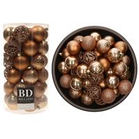 Bellatio 37x stuks kunststof kerstballen camel bruin 6 cm glans/mat/glitter mix -