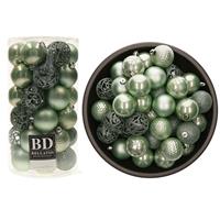 Bellatio 37x stuks kunststof kerstballen mintgroen (eucalyptus) 6 cm glans/mat/glitter mix -